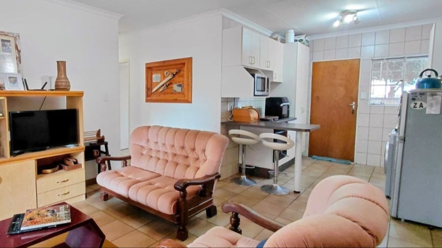 3 Bedroom Property for Sale in Safari Gardens North West